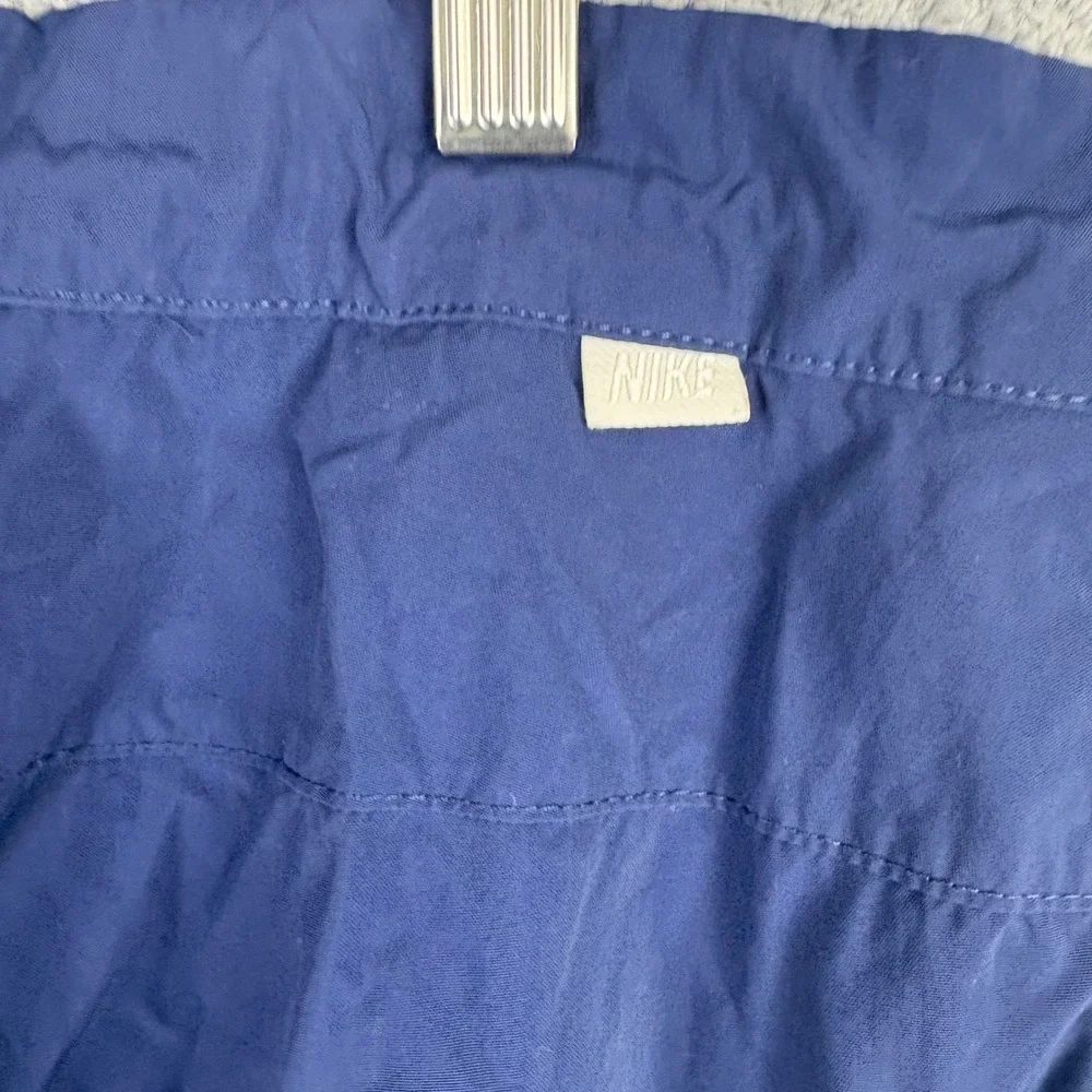 Nike Cargo Pants Mens Medium Navy Blue Zip Pocket Utility Gorpcore 100% Nylon